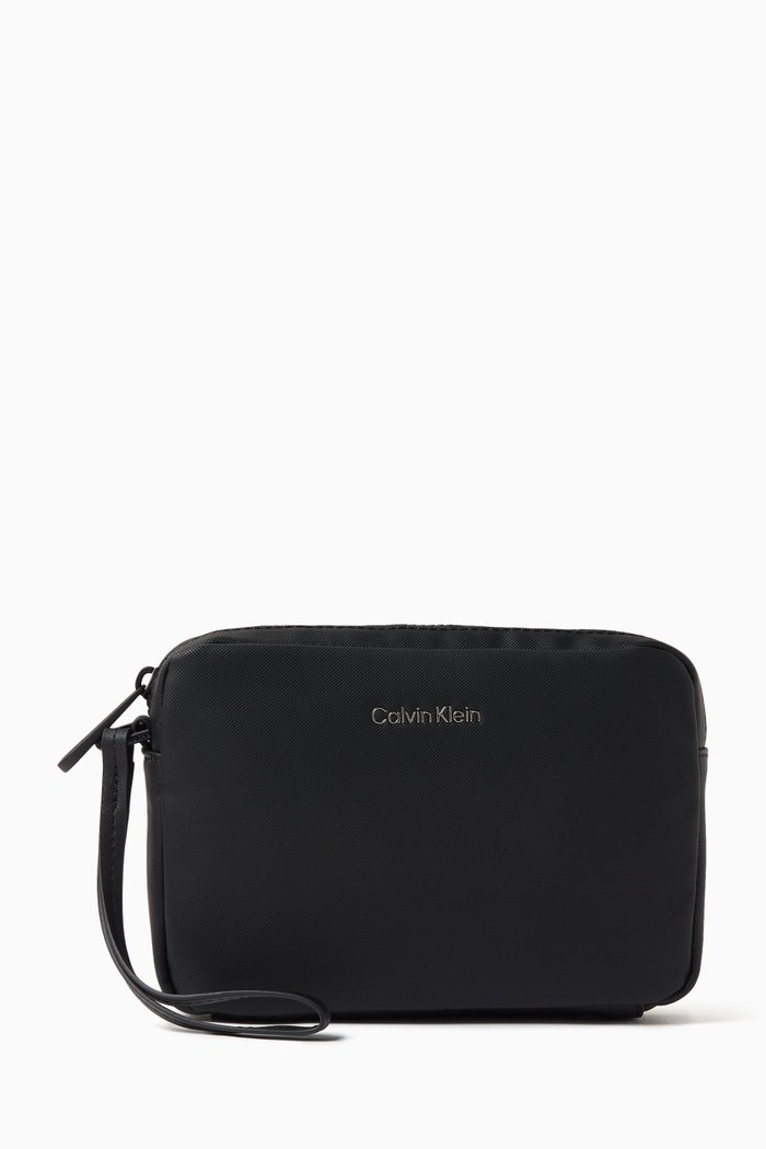 Compact Wash Bag in Faux Leather, Black