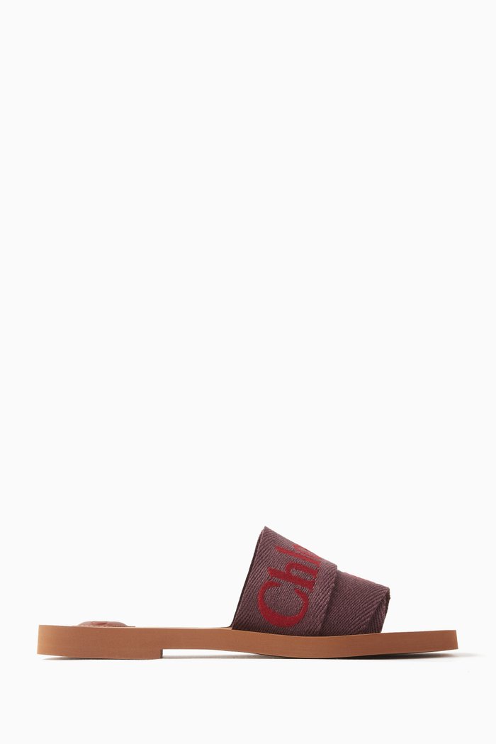 

Woody Square-toe Flat Sandals in Linen, Burgundy