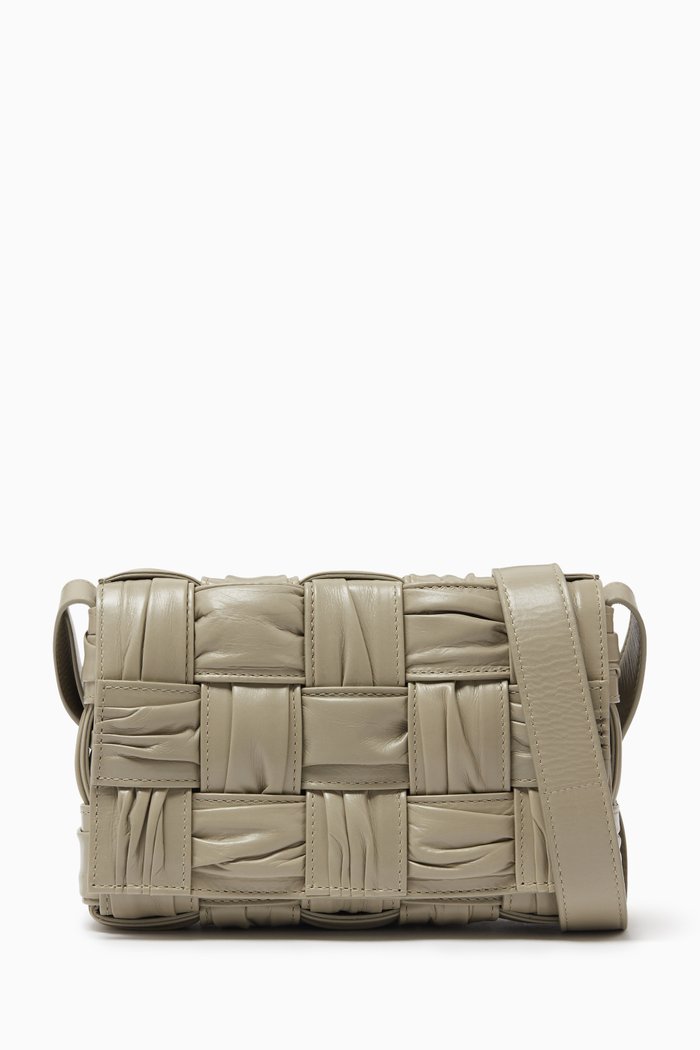

Small Cassette Crossbody Bag in Intreccio Leather, Grey