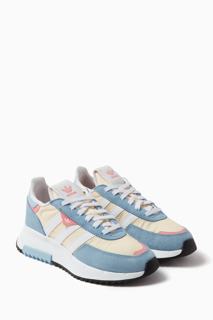 

Retropy F2 Sneakers in Suede, Blue