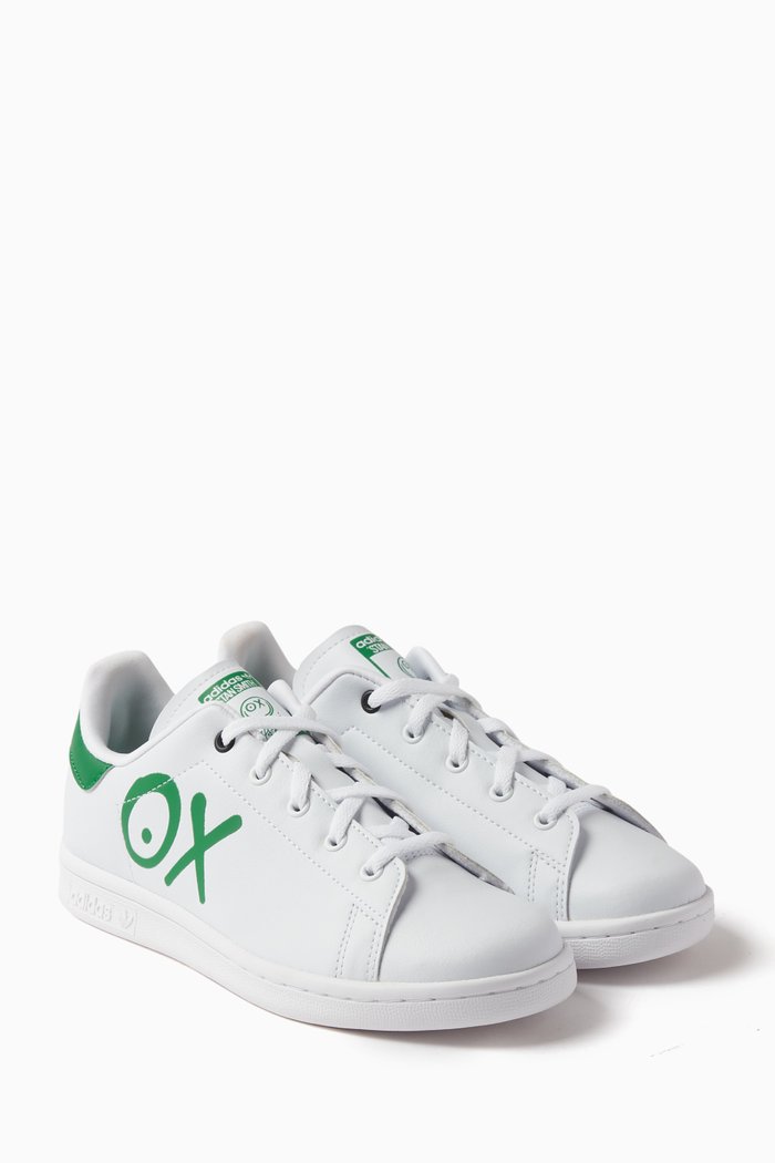 

x André Saraiva Stan Smith Sneakers in Faux Leather, White