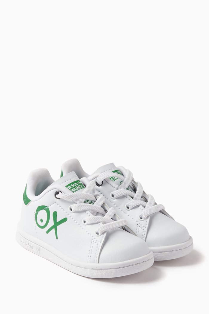 

x André Saraiva Stan Smith Sneakers in Faux Leather, White