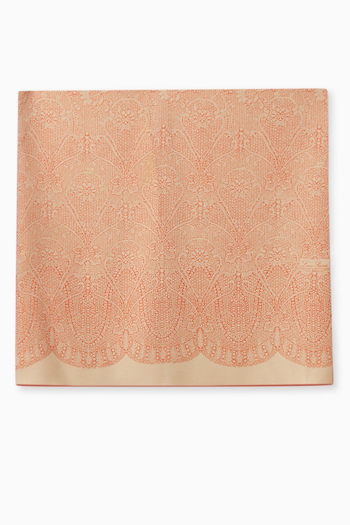 

Shayla Stole in Crepe de Chine, Neutral