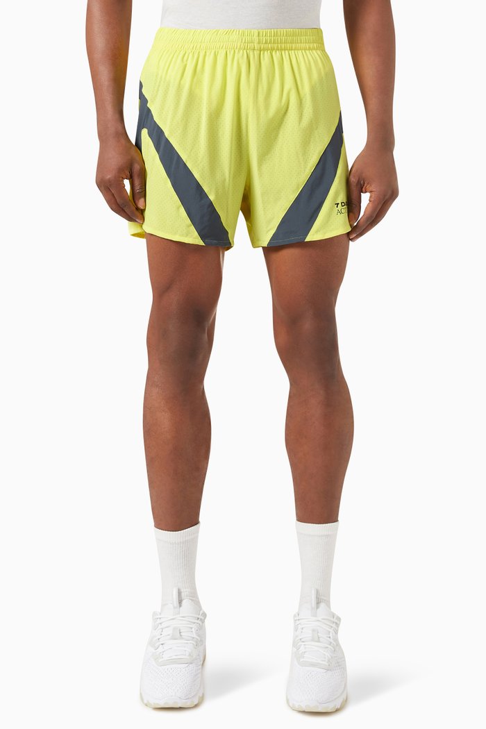 

Sprinter Split Shorts in Nylon, Yellow