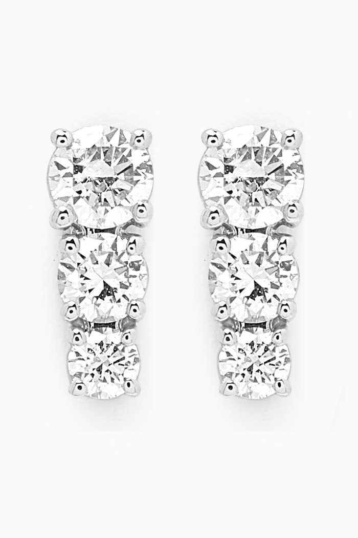 

Petite Trio Diamond Bar Earrings in 18kt White Gold
