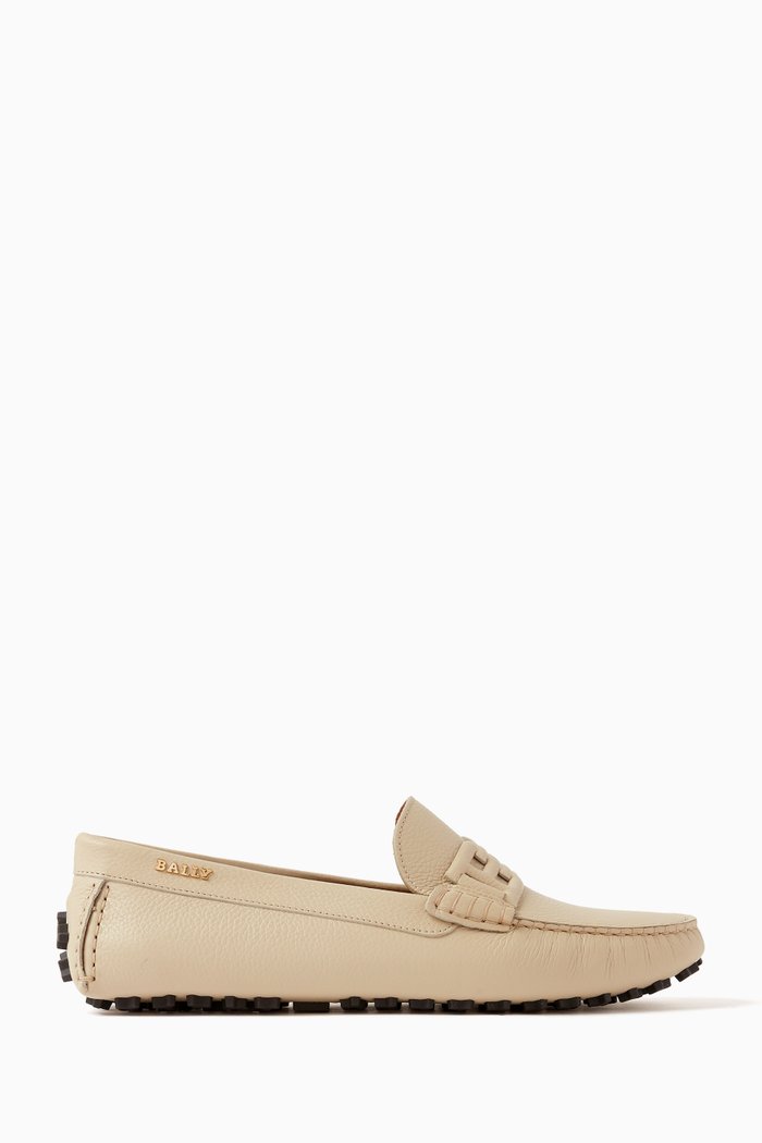 

Leyla B-chain Loafers in Leather, Neutral