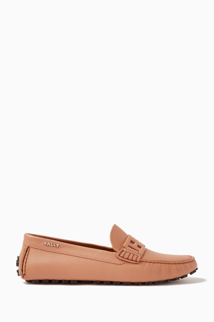 

Leyla B-chain Loafers in Leather, Pink