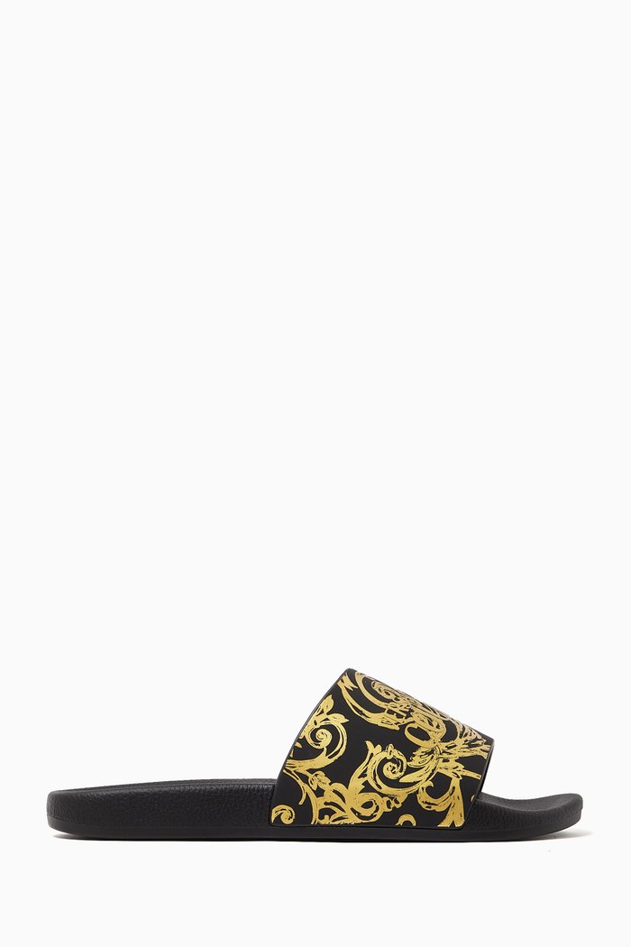 

Shelly Baroque Logo Slides in Rubber, Black