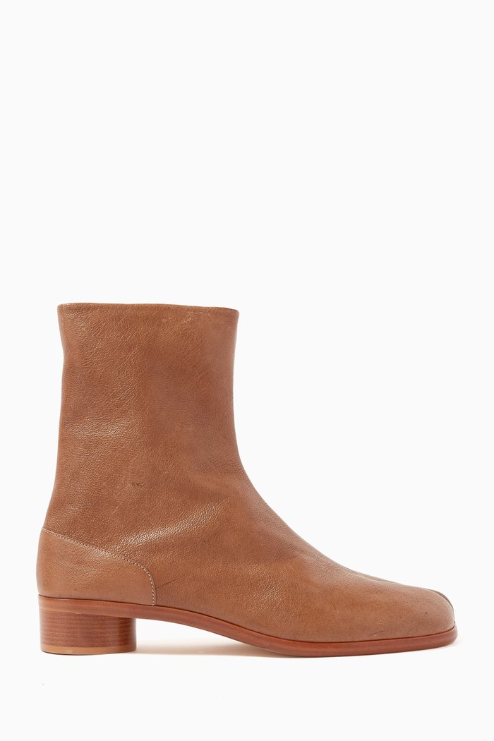 

Tabi Ankle Boots in Camel Leather, Neutral