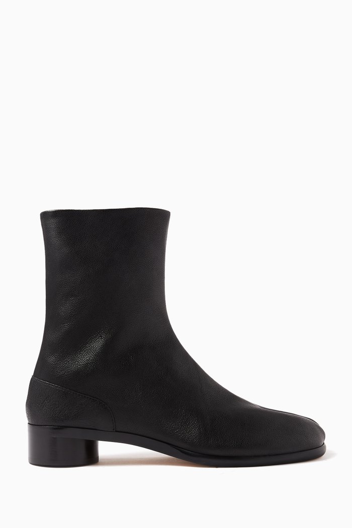 

Tabi 30 Ankle Boots in Leather, Black