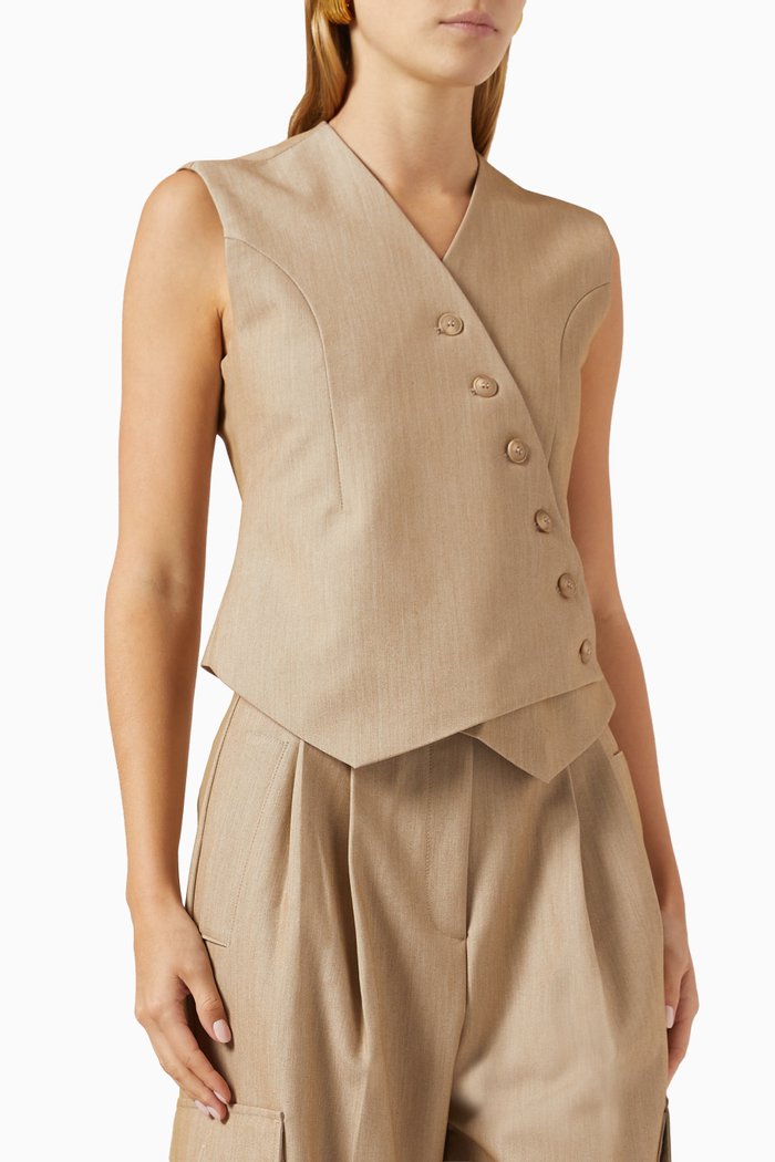 

Maesa Cross Vest in Crepe, Neutral