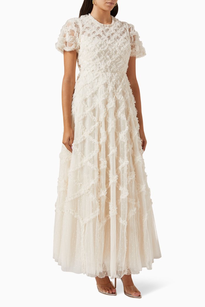 

Evelyn Gown, Neutral