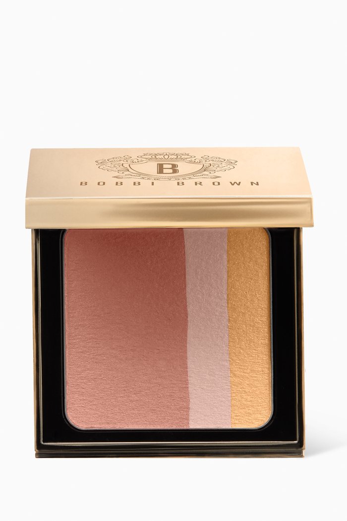 

Blushed Burgundy Brightening Blush, 6.6g, Colourless