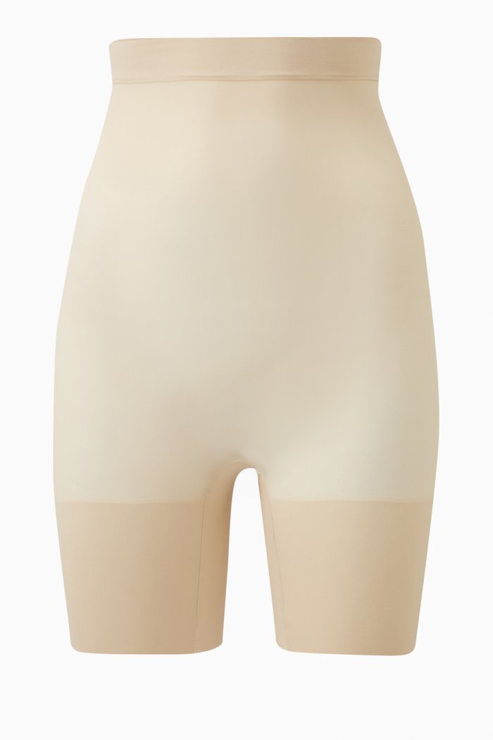 

Everyday Sculpt High-Waisted Mid Thigh Shorts, Neutral