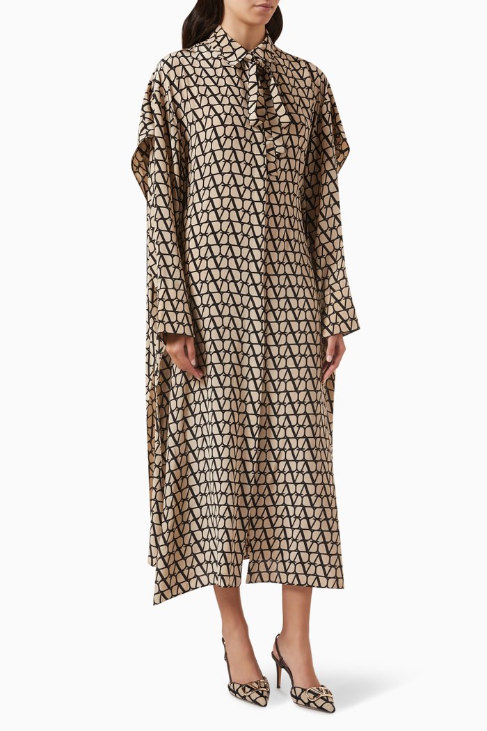 

Valentino Toile Iconographe Midi Dress in Crepe de Chine, Black
