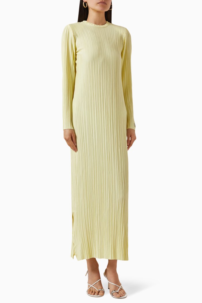

Shoulder-pad Maxi Dress in PLISSE100©, Yellow