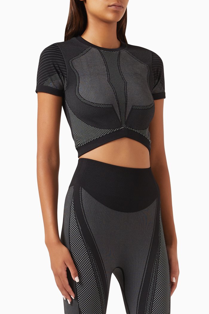 

Contrast Seamless Crop Top in SMLS100©, Black