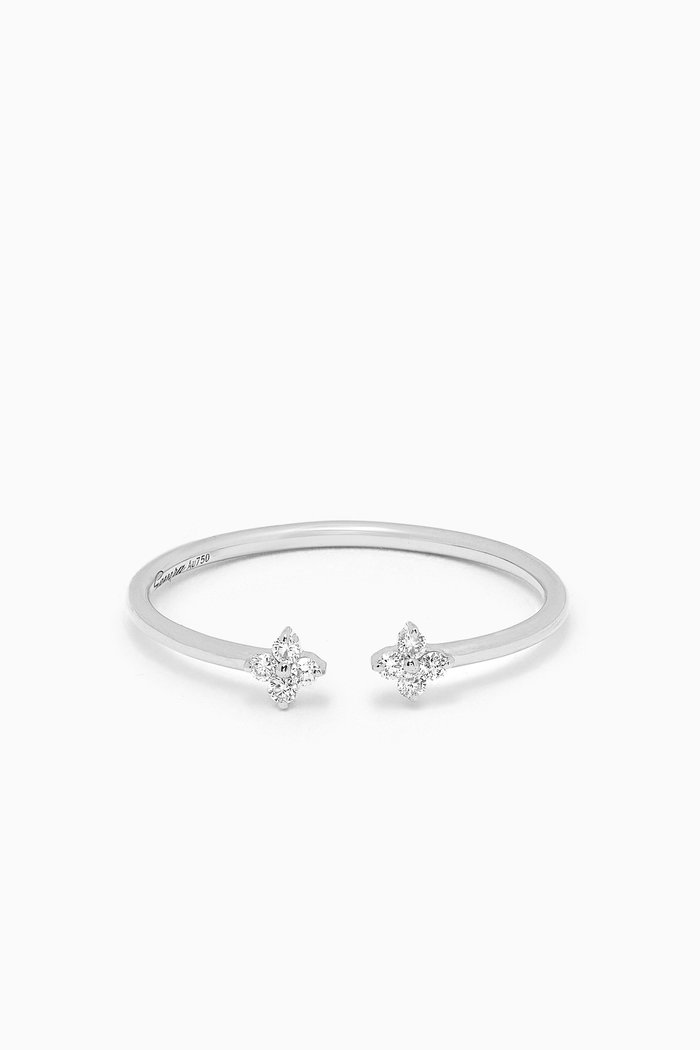 

Barq Flower Diamond Ring in 18kt White Gold, Silver