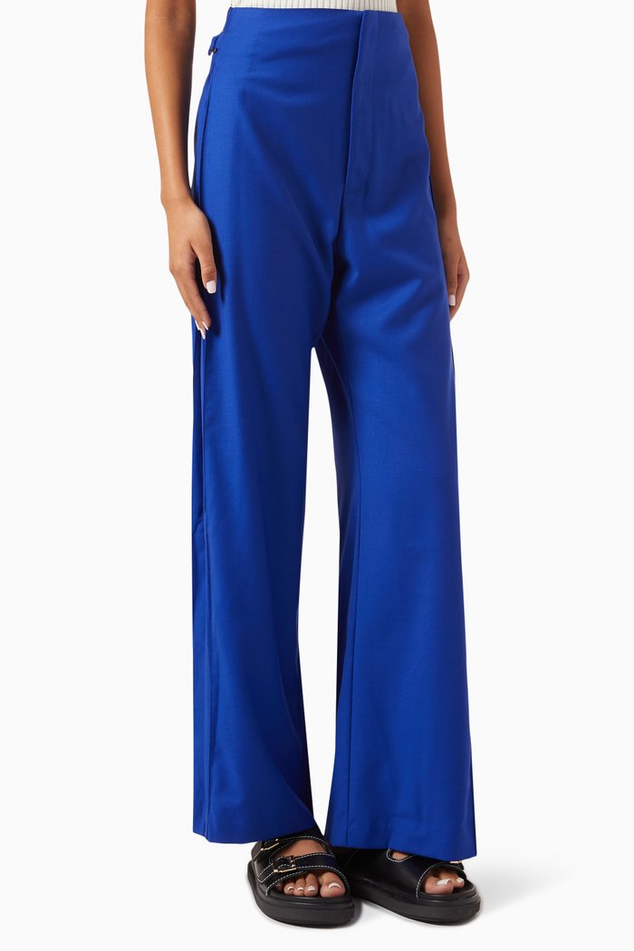 

Pleat Buckle Pants in Wool, Blue