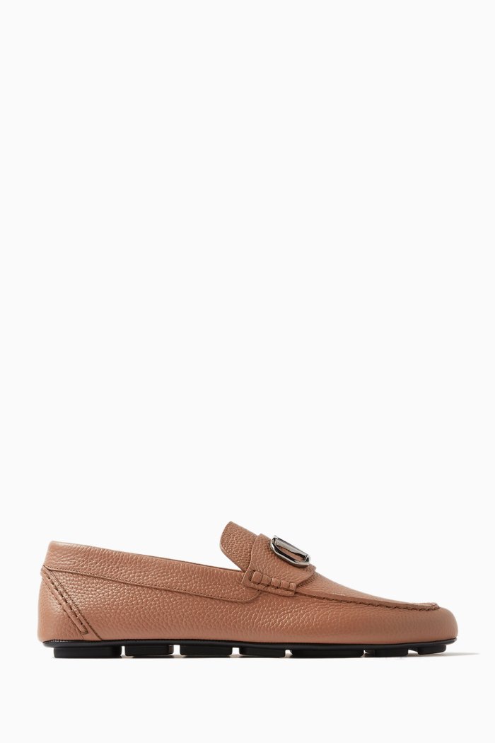 

Valentino Garavani VLOGO Signature Driver Shoes in Leather, Neutral