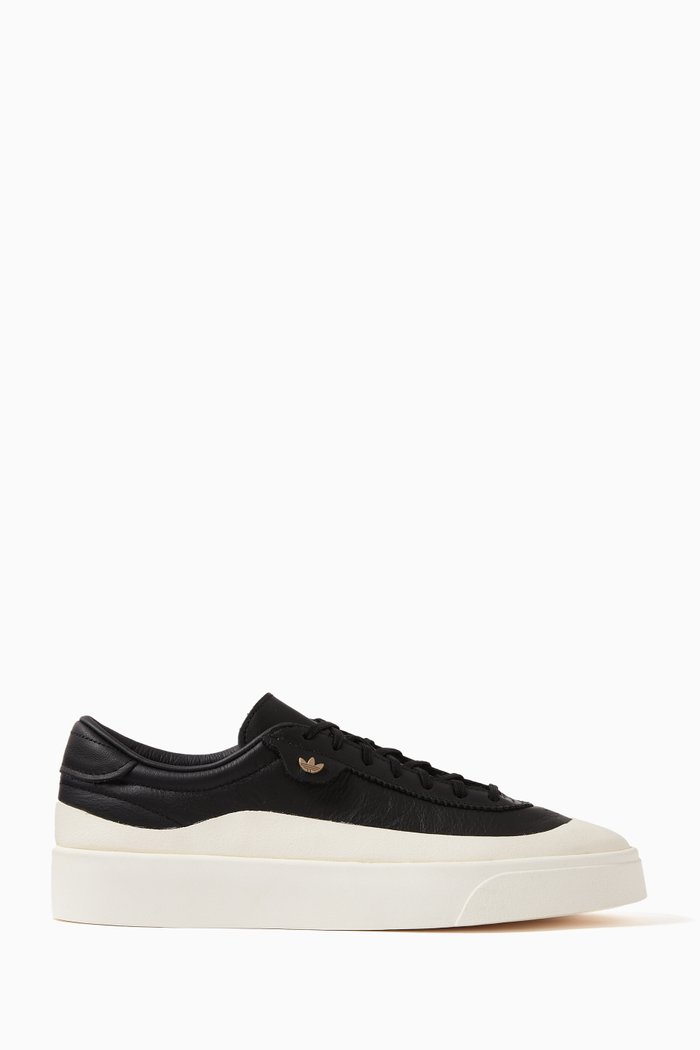 Nucombe Low Top Sneakers in Leather, Black