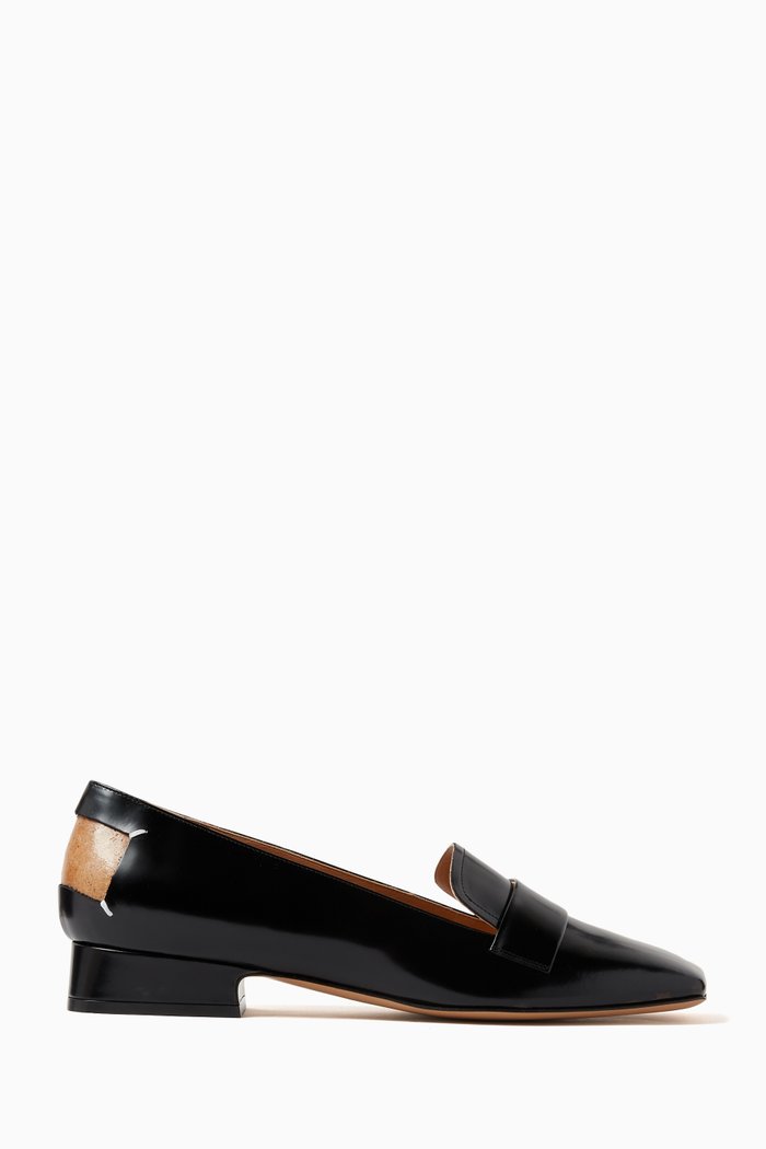 

Décortiqué Court Shoes in Brushed Leather, Black