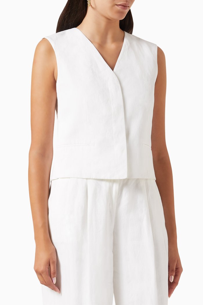 

Slim Vest in Linen, White