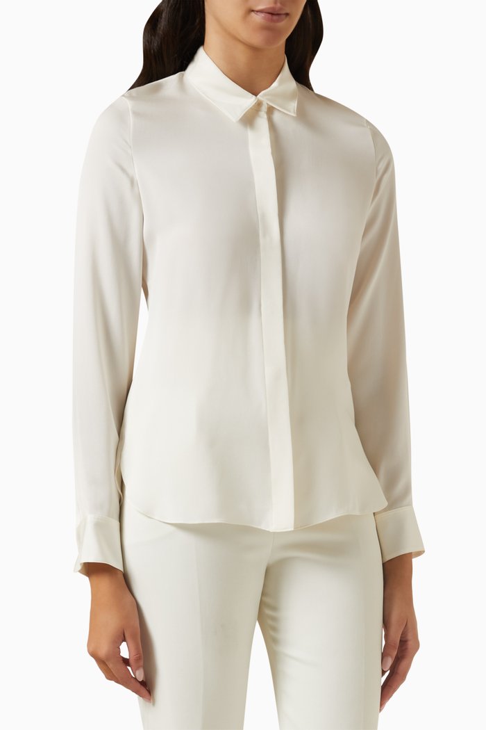 

Classic Fitted Shirt in Silk Georgette, Neutral