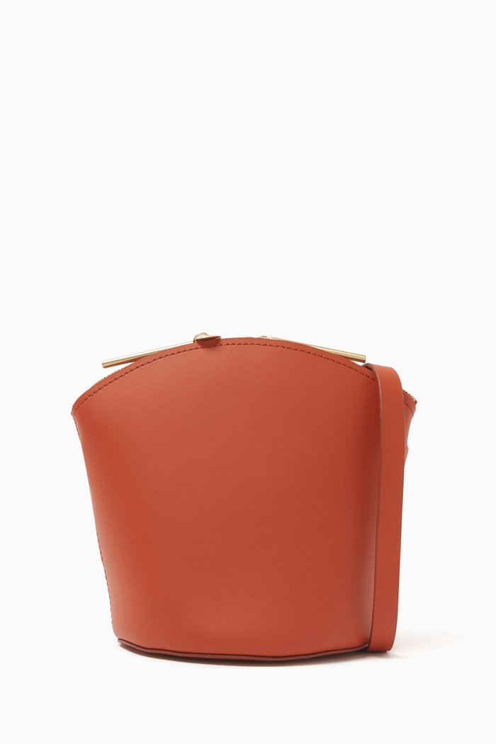 

Belay Crossbody Bucket Bag in Leather, Brown