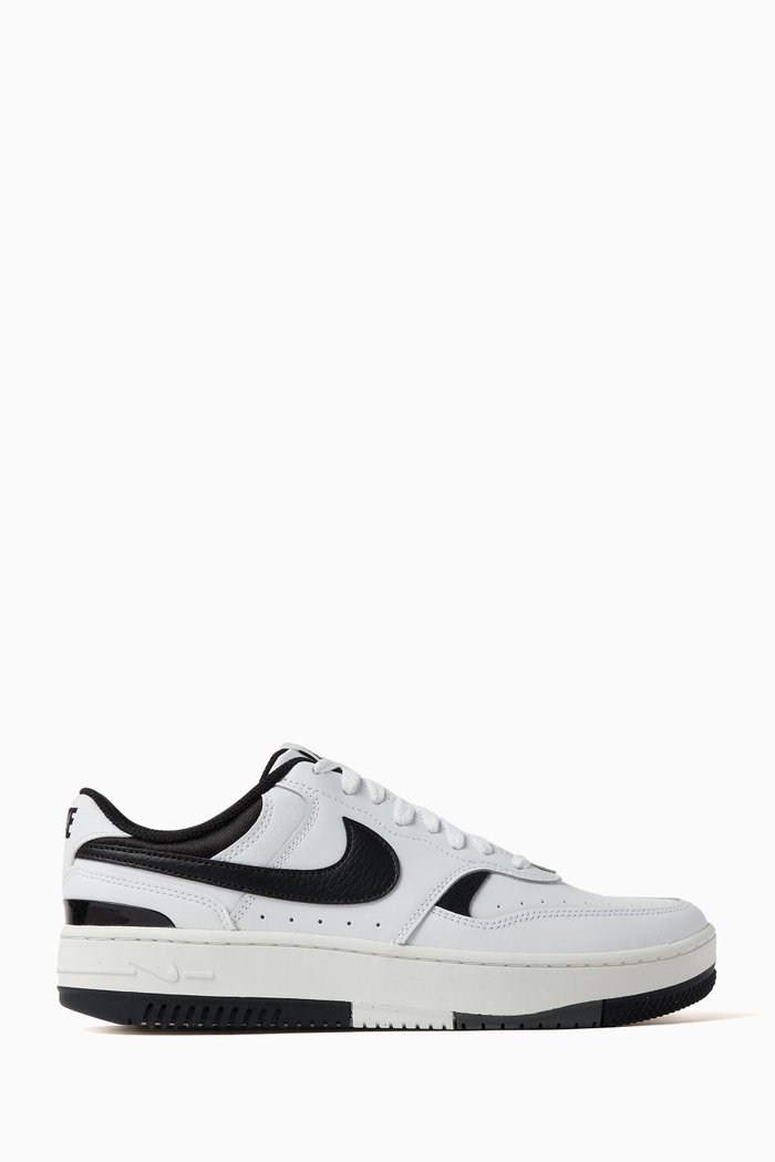 

Nike Gamma Force Sneakers in Leather, Black