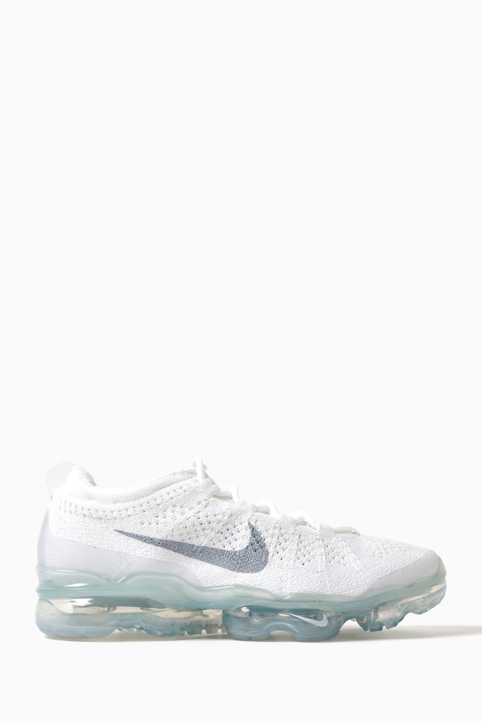 

Air VaporMax Sneakers in Flyknit Textile, White