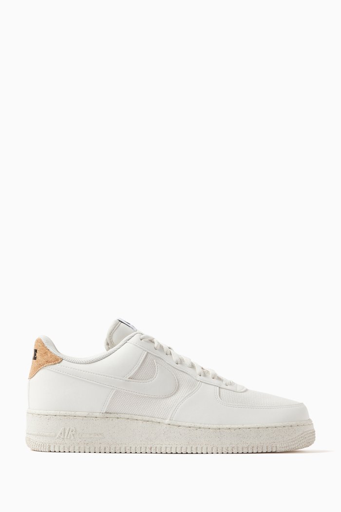 

Air Force 1 '07 LV8 Sneakers in Leather, Neutral