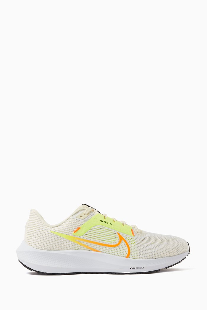 

Air Zoom Pegasus 40 Low-top Sneakers in Mesh, White