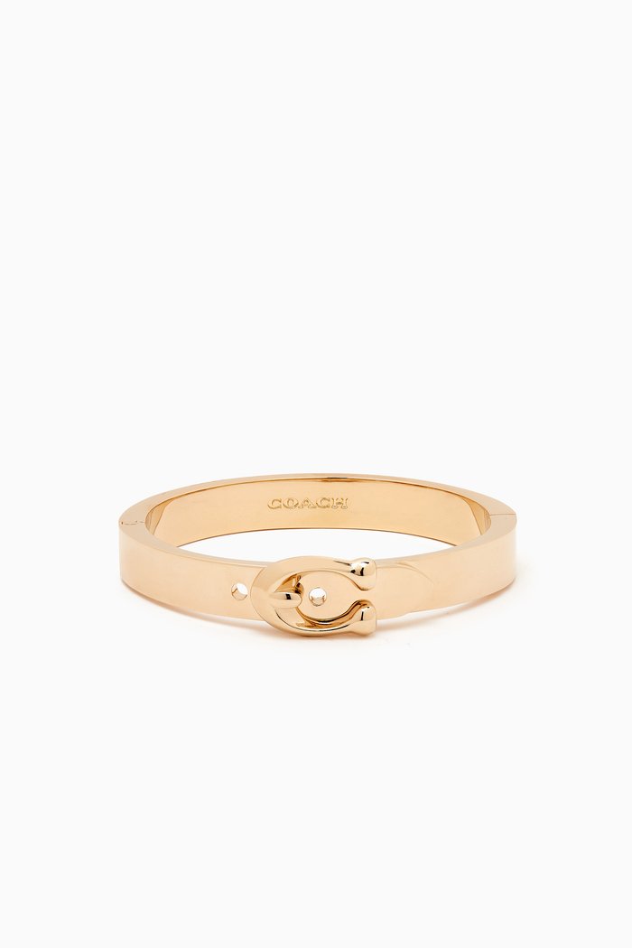 

Signature C Buckle Bangle in Metal, Gold