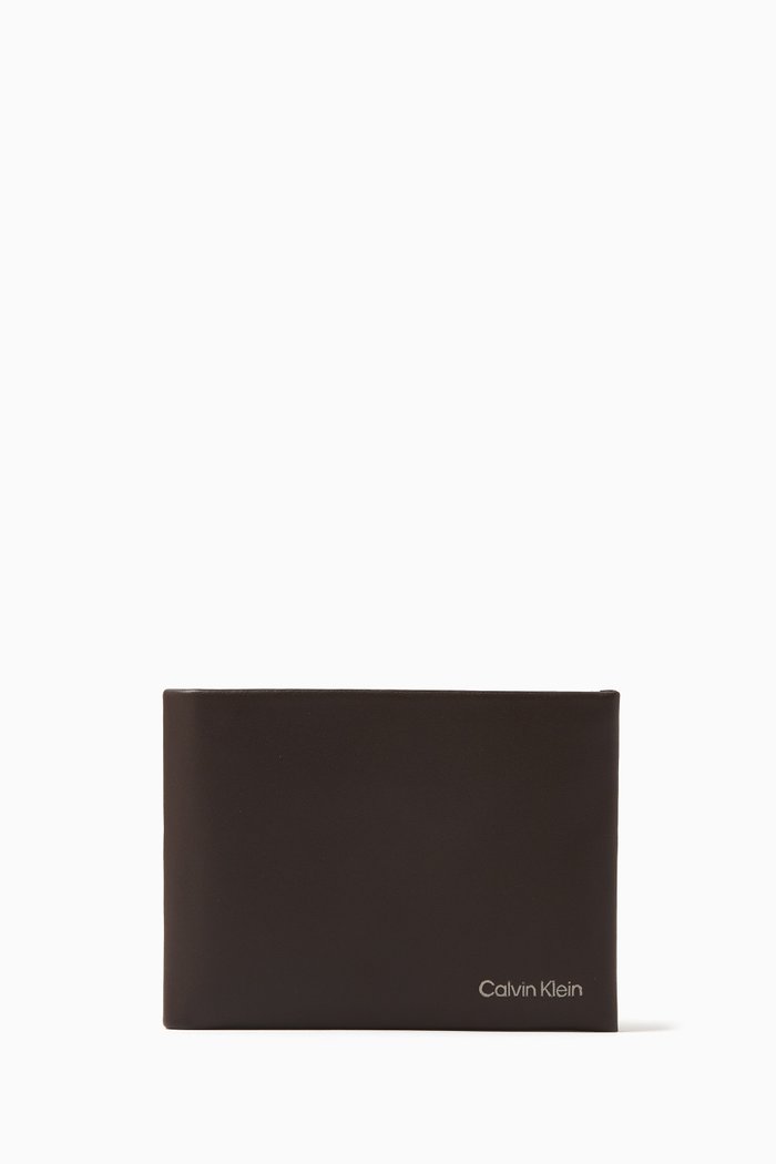 

CK Concise Bi-fold Wallet in Leather, Brown