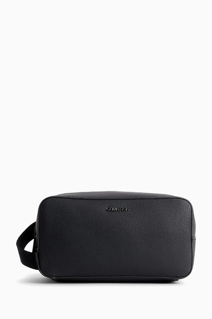 CK Logo Washbag in Grained Faux-leather, Black