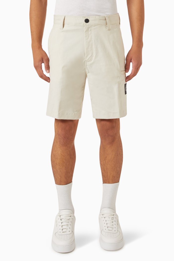 

Logo Badge Chino Shorts in Ripstop, Neutral