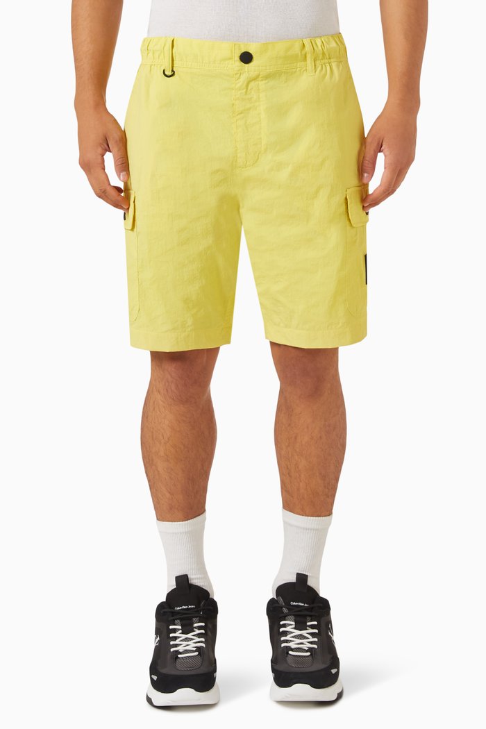 

Cargo Shorts in Recycled Nylon, Gold
