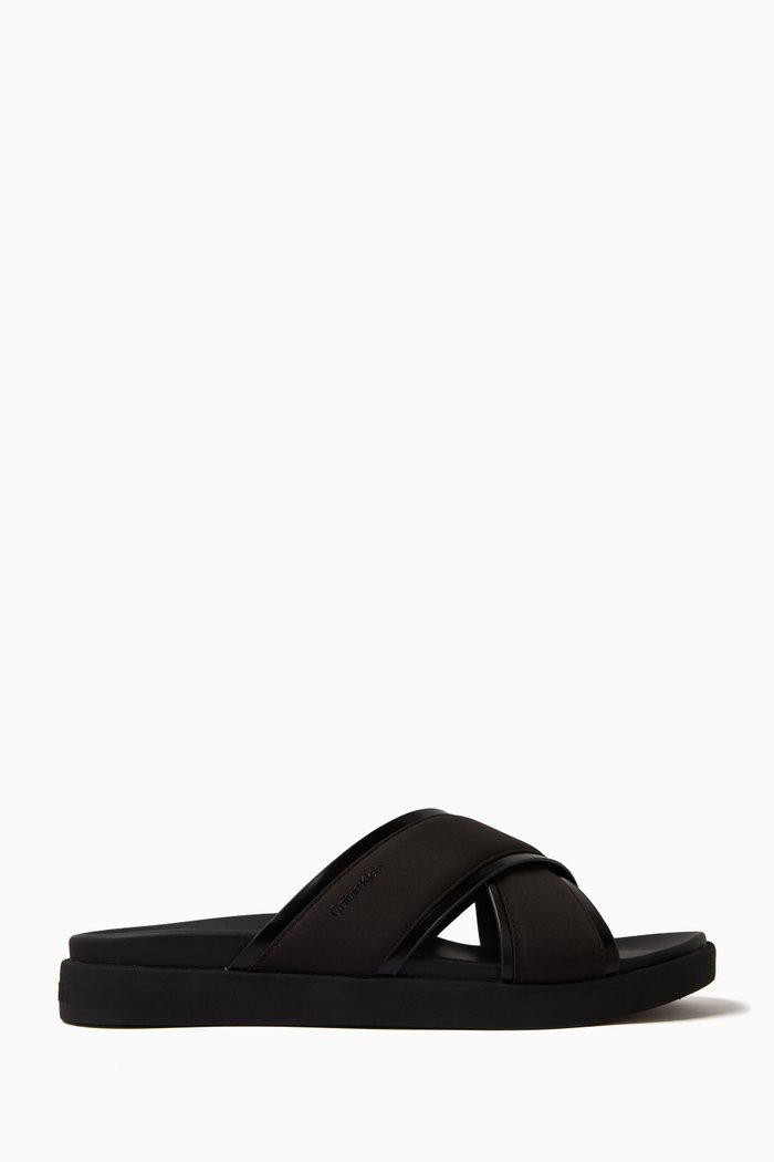 City Criss-cross Sandals, Black