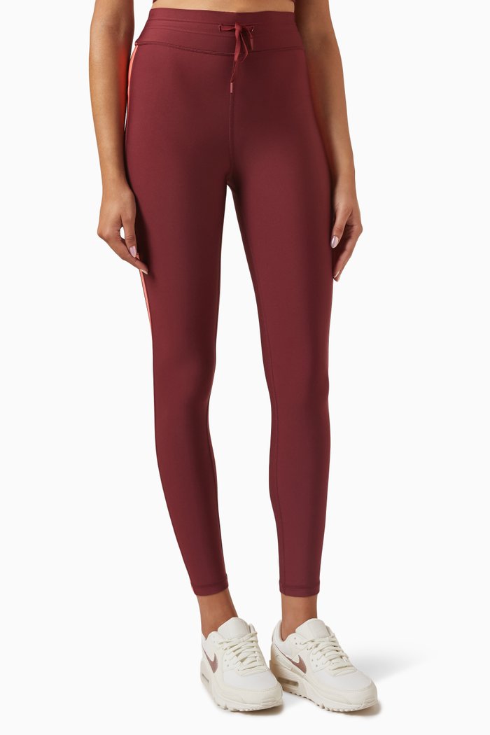 

Sirena Midi 7/8 Pants in Stretch Nylon, Burgundy