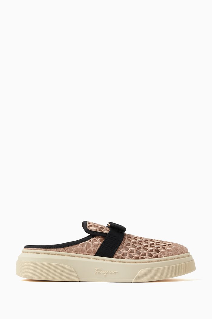 

Cassina Slip-on Sneakers in Lace, Pink