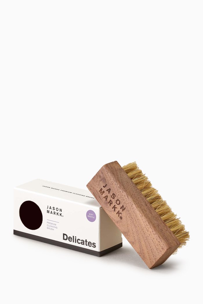 

Premium Cleaning Brush in Walnut Wood, White