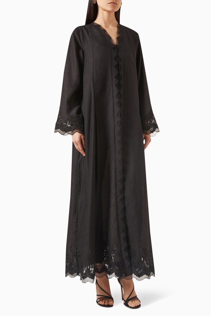 

Scallop-trimmed Abaya in Tencel, Black