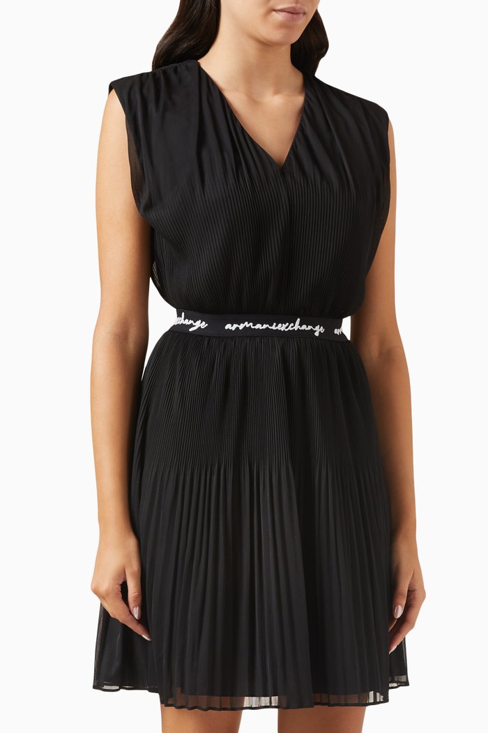 

Script Logo Belt Pleated Mini Dress, Black
