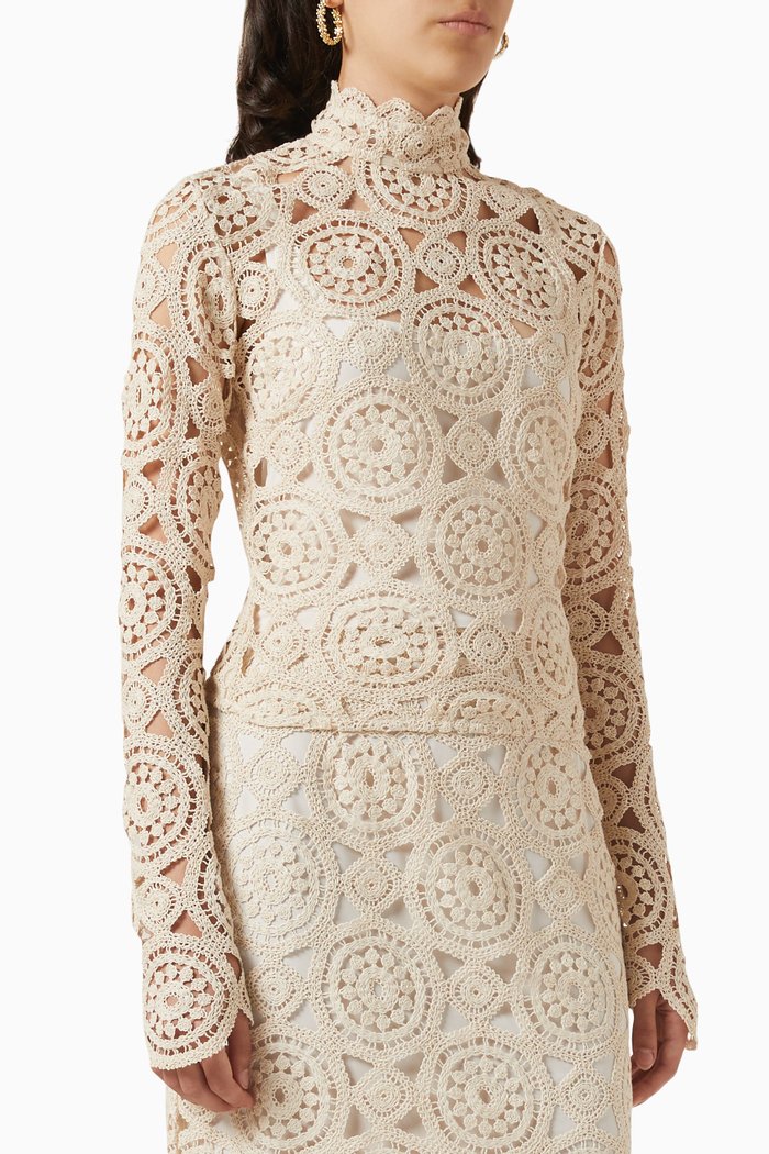 

Turtleneck Blouse in Macrame, Neutral