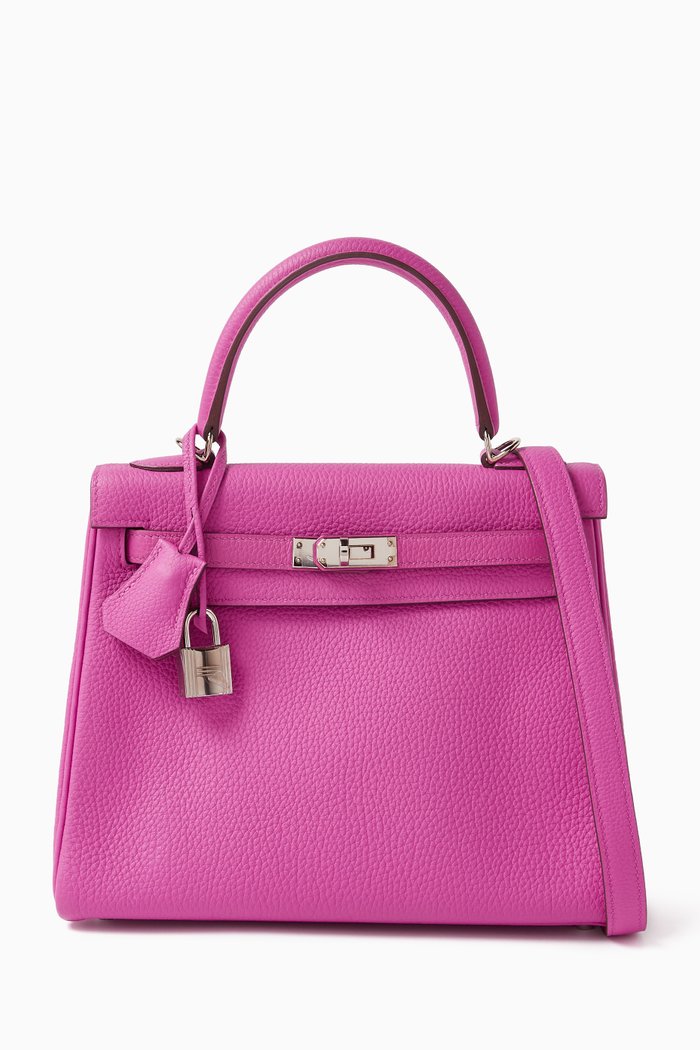 

Unused Kelly 25 Magnolia in Togo Leather with Palladium Hardware:, Pink