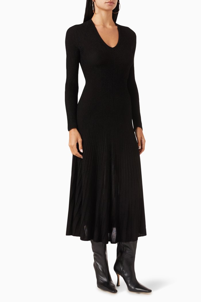 

V-Neck Midi Dress in Knit, Black