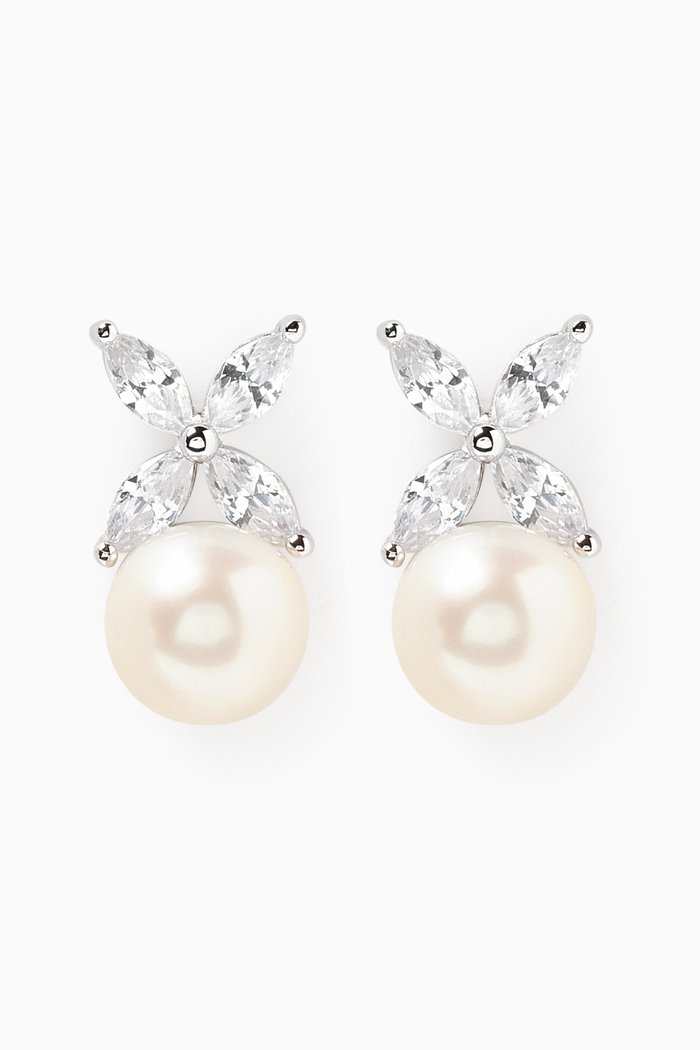 

Chloe Pearl Drop Earrings in Sterling Silver