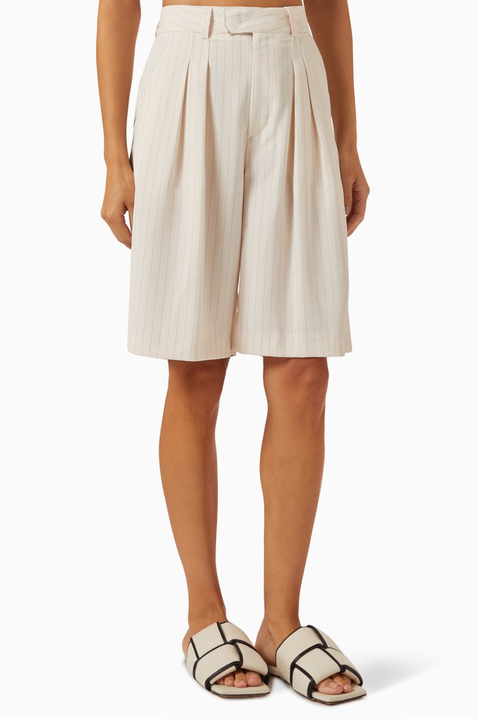 

Vivian Pleated Bermuda Shorts, Neutral