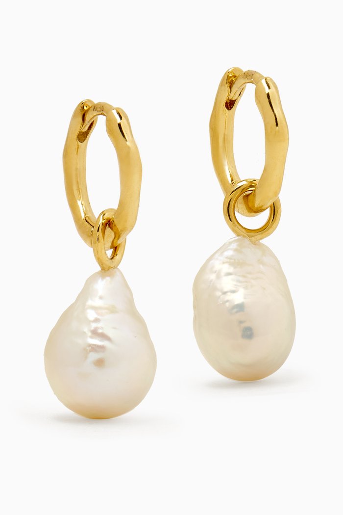 

Baroque Pearl Hoop Earrings in 18kt Recycled Gold-plated Sterling Silver, White